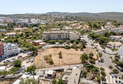 Parcela en venta en São Clemente, Loulé, Algarve &bull; ARE90640