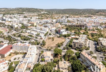 Parcela en venta en São Clemente, Loulé, Algarve &bull; ARE90640