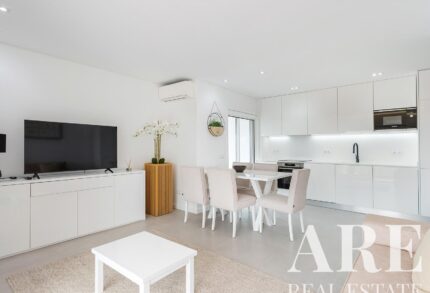 Apartamento 2 habitaciones en venta en Vilamoura, Quarteira, Algarve &bull; ARE95487