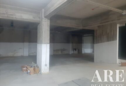 Almacén en venta en Faro (Sé e São Pedro), Faro, Algarve &bull; ARE62103