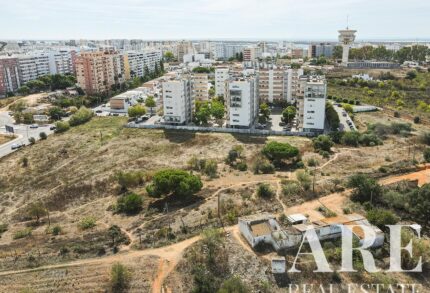 Terreno en venta en Faro (Sé e São Pedro), Faro, Algarve &bull; ARE61420