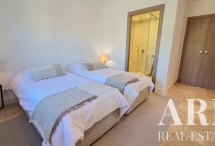 Villa 5 habitaciones en venta en Quinta de Faro, Faro