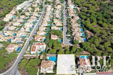 Parcela en venta en Golden Triangle, Loulé &bull; ARE02072