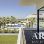Villa 8 habitaciones en venta en Porches, Lagoa, Algarve &bull; ARE80999 - gallery image
