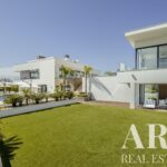 Villa 8 habitaciones en venta en Porches, Lagoa, Algarve &bull; ARE80999 - gallery image