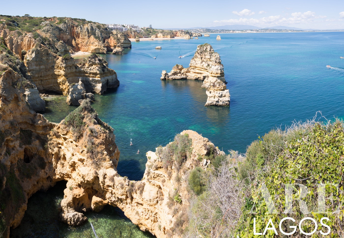 Vistas costeras desde los acantilados de Lagos, Algarve
