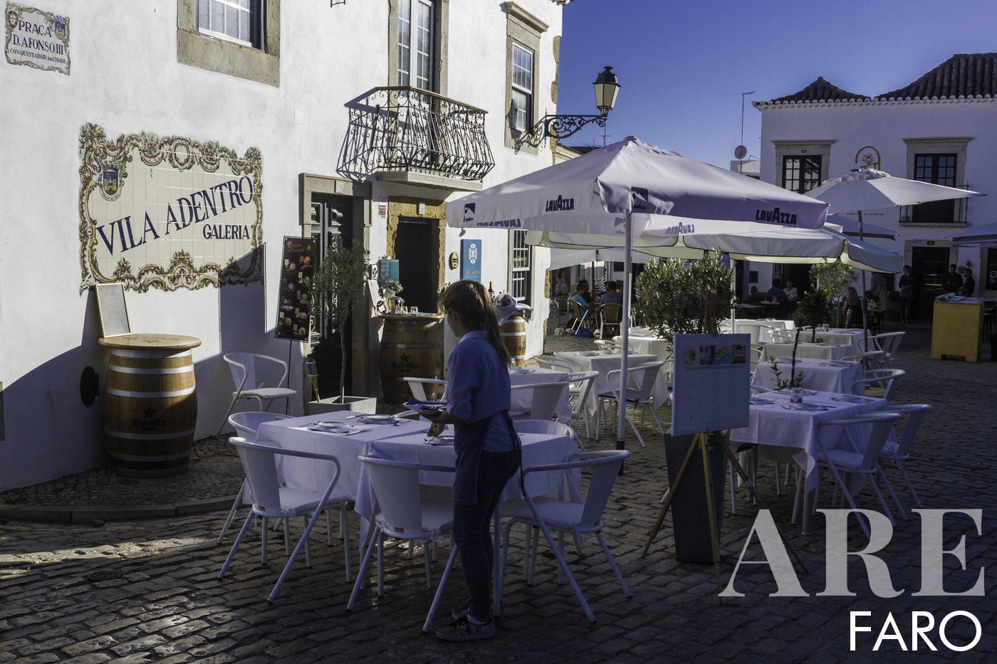 Restaurantes dentro de las murallas del casco antiguo de Faro