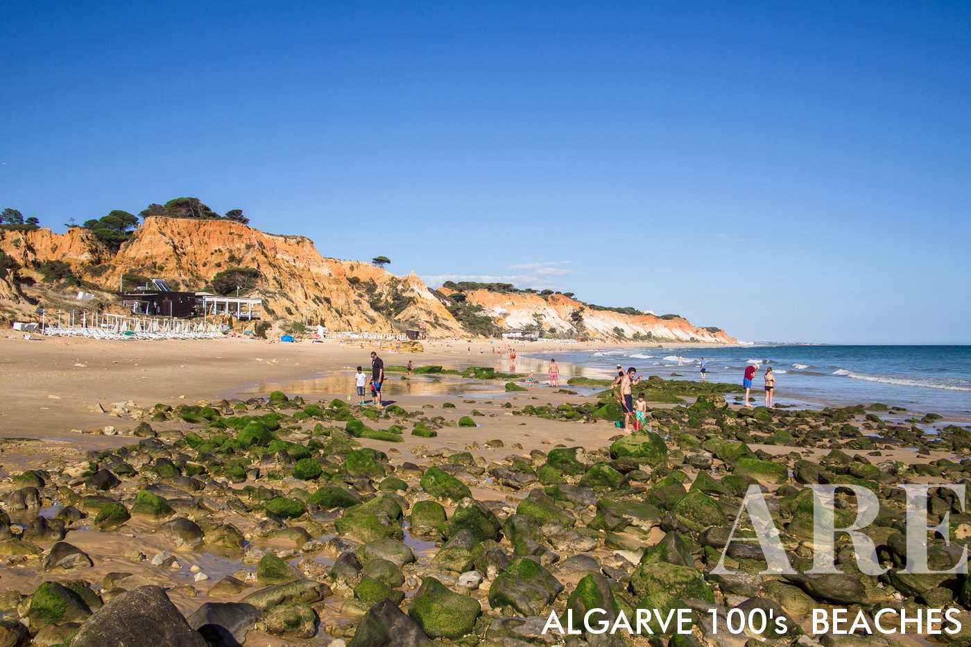 Marea baja en la playa de Barranco das Belharucas