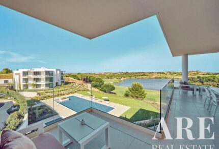 Apartamento 3 habitaciones en venta en Monte Rei, Vila Real Santo Antonio