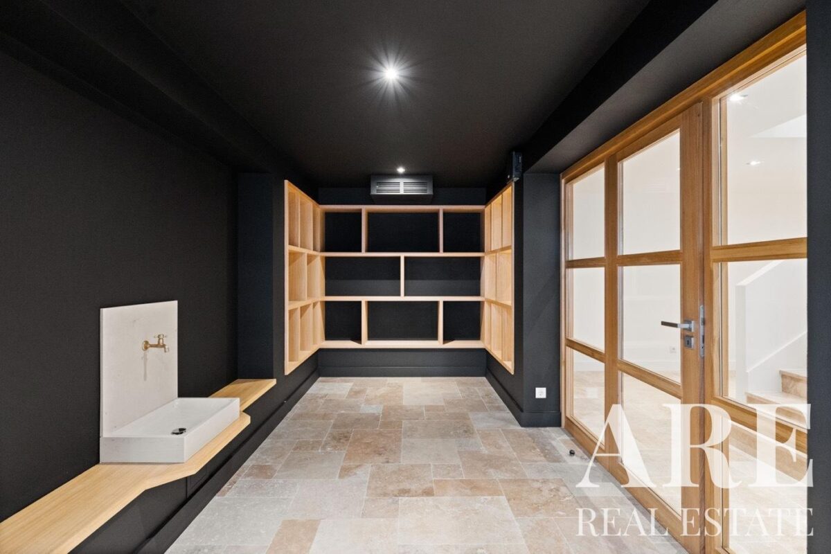 Villa 4 habitaciones en venta en Quinta de Faro, Algarve • ARE02525