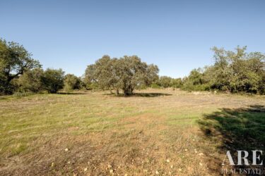 Terreno en venta en Alcantarilha e Pêra, Silves, Algarve • ARE93912