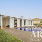 Villa 9 habitaciones en venta en Varandas do Lago, Loulé, Faro - gallery image