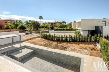 Villa 4 habitaciones en venta en Golf Hills, Vilamoura, Loulé, Algarve • ARE82214