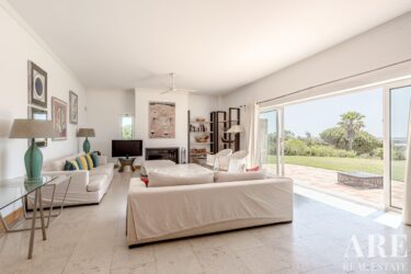 Villa 5 habitaciones en venta en Luz de Tavira e Santo Estêvão, Tavira, Algarve • ARE85690