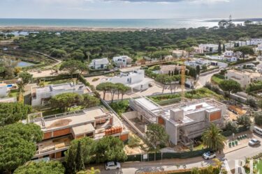 Villa Lujo 6 habitaciones en venta en Almancil, Loulé, Algarve • ARE85797