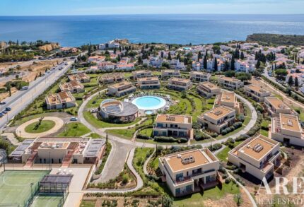 Villa 3 habitaciones en venta en White Shell Beach Villas, Porches, Lagoa, Faro