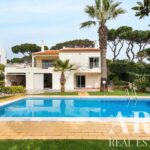 Villa 4 chambres à vendre à Vilamoura, Quarteira, Algarve &bull; ARE95486 - gallery image