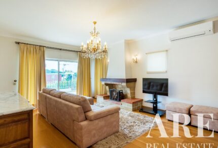 Villa 4 chambres à vendre à Vilamoura, Quarteira, Algarve &bull; ARE95486