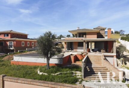 Villa 4 chambres à vendre à São Gonçalo de Lagos, Lagos, Algarve &bull; ARE80388