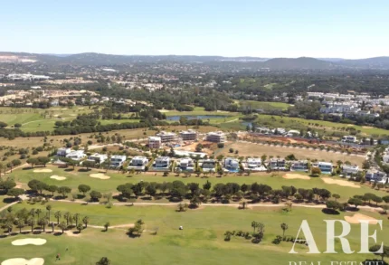 Appartement 2 chambres à vendre à Oak 35, Colinas do Golf, Vilamoura, Algarve &bull; ARE93088