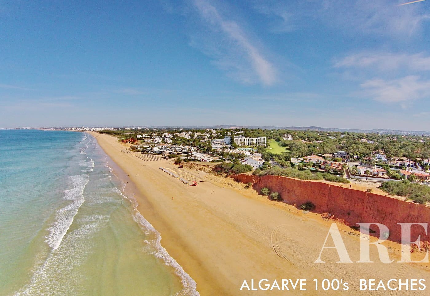 Vue sur la plage de Vale do Lobo à Quarteira