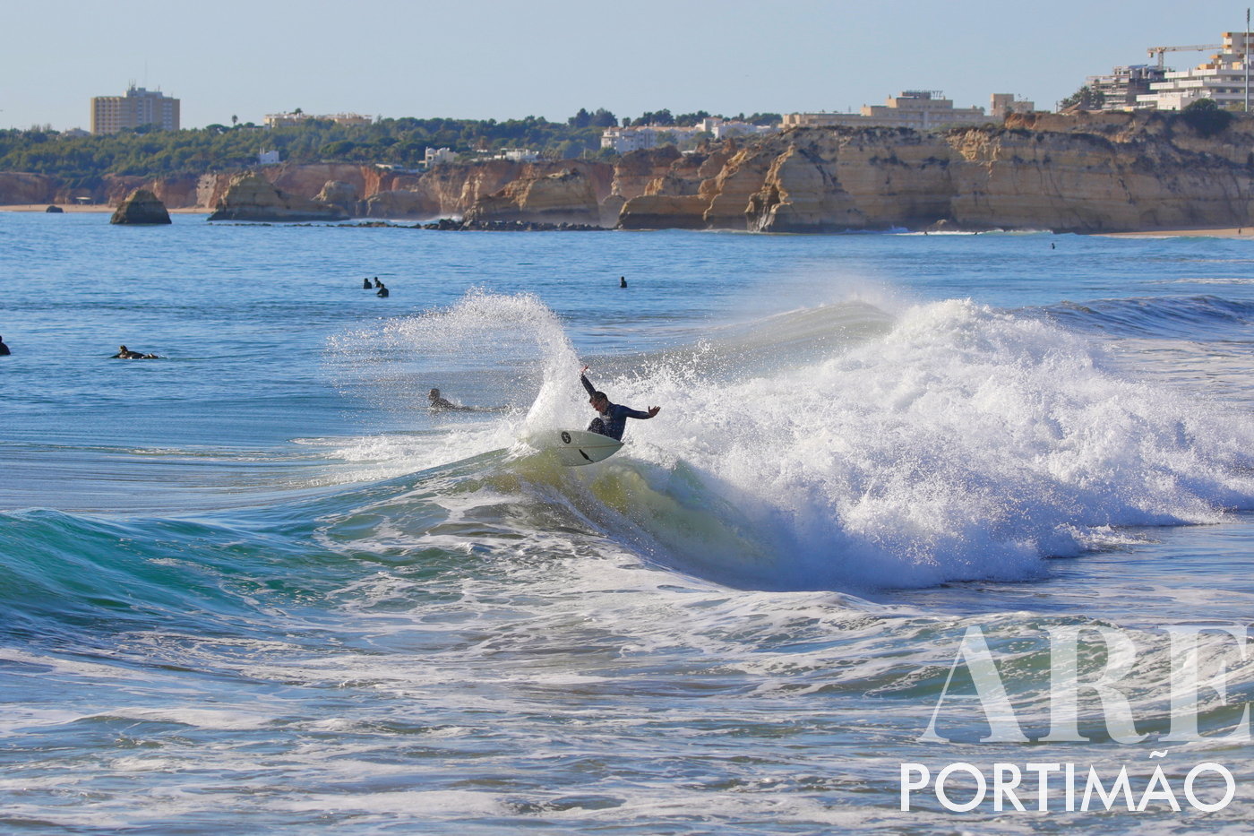 Paulo Almeida : Maîtrise sur la vague