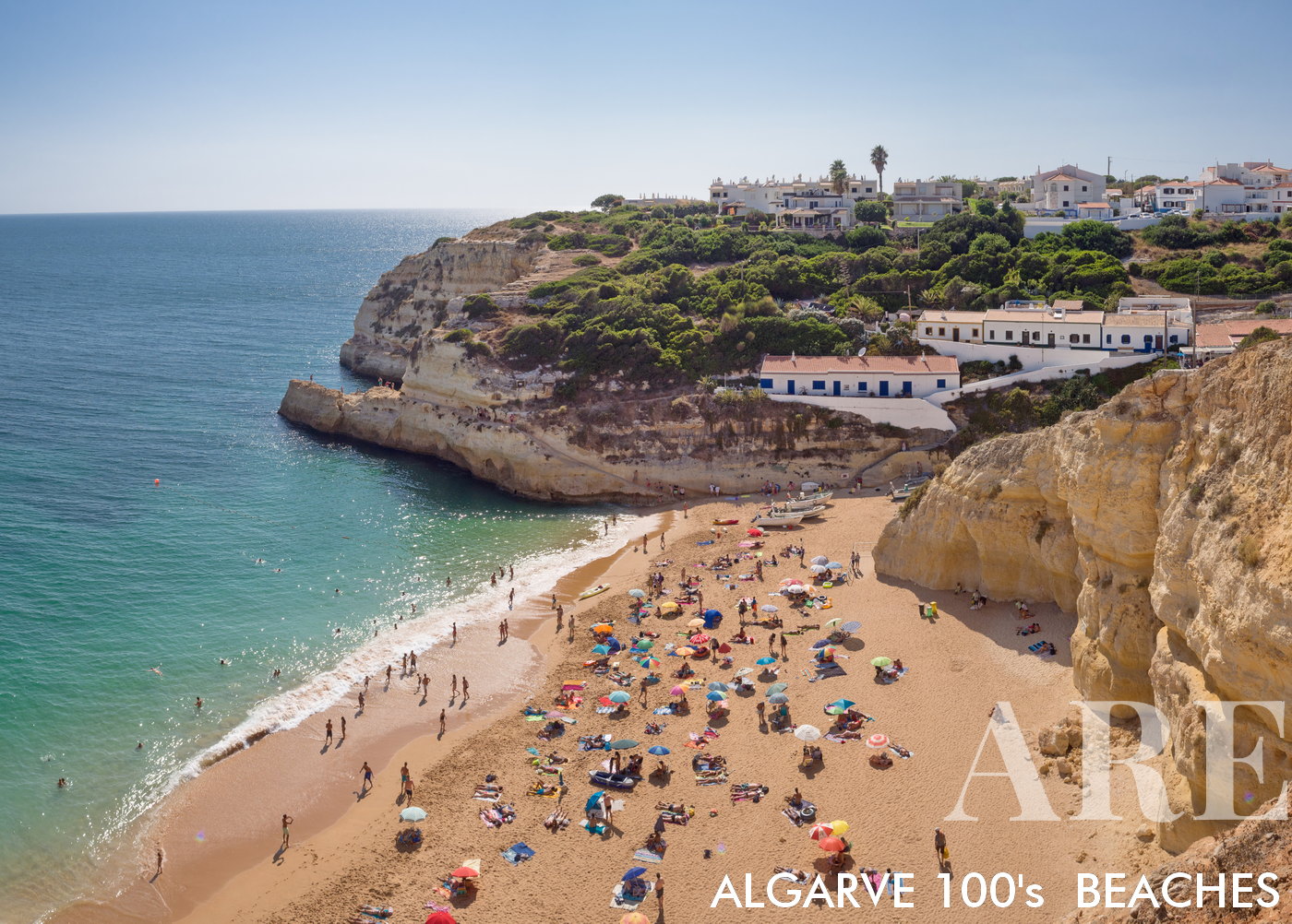 La plage de Beangil vue des falaises