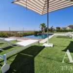Villa 4 chambres à vendre à Quinta de Faro, Faro - gallery image