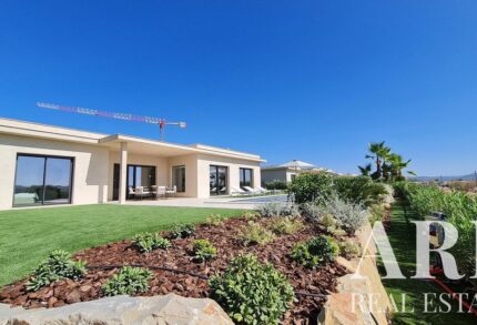 Villa 5 chambres à vendre à Quinta de Faro, Faro