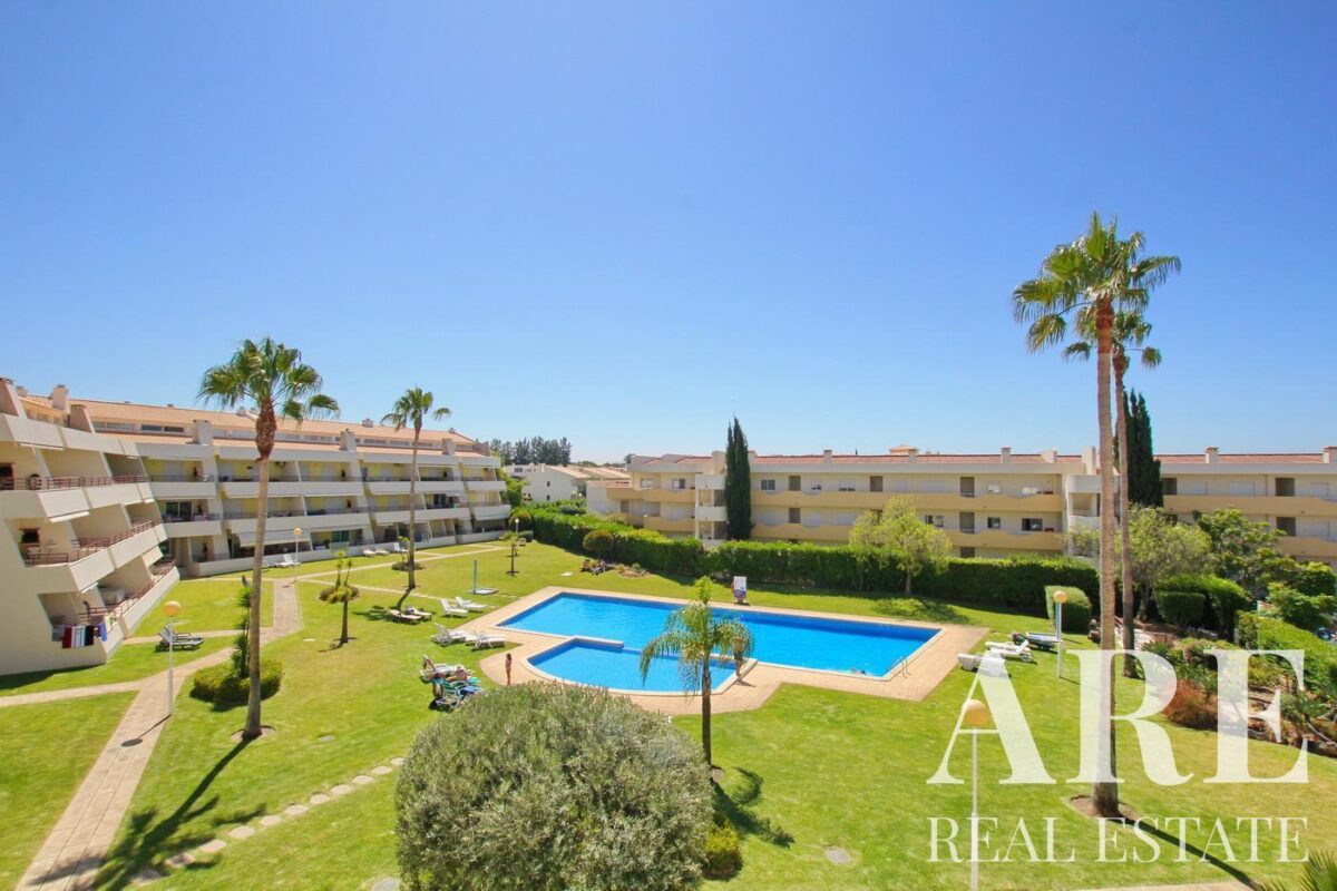 Appartement 3 chambres à vendre à Vilamoura, Loulé • ARE02188