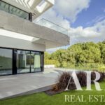 Villa 4 chambres à vendre à Vilamoura, Loulé, Algarve &bull; ARE85718 - gallery image