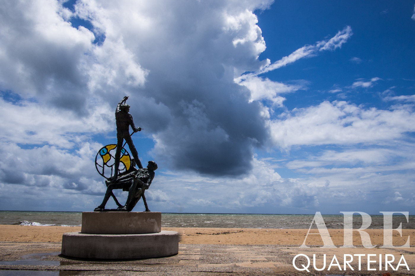 Monumento a los Pescadores, Quarteira - Resiliencia contra la tormenta