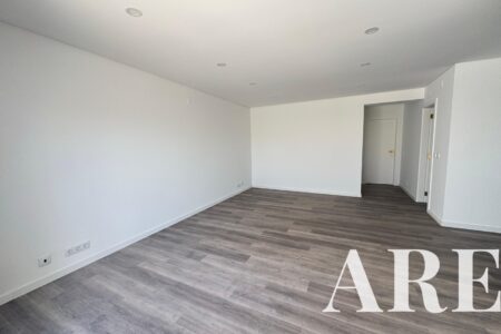 Townhouse for sale in Vilamoura City center, Vilamoura