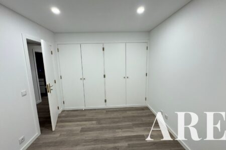 Townhouse for sale in Vilamoura City center, Vilamoura
