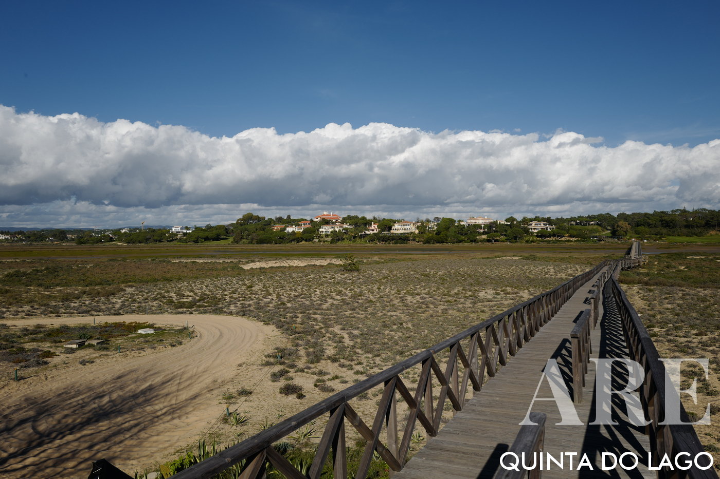 Bridge connection from beach to Quinta do Lago