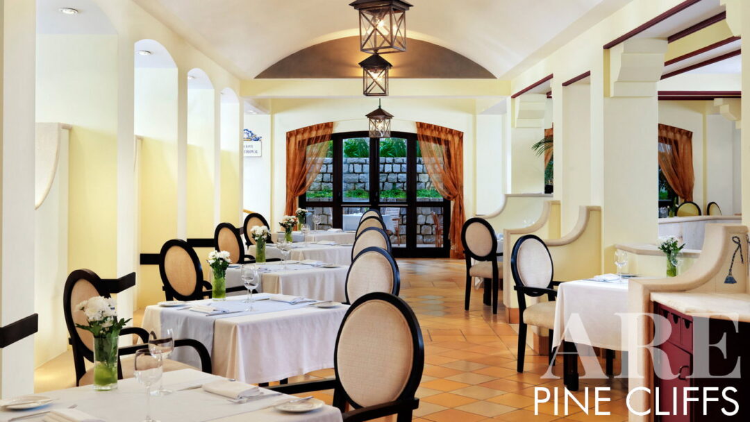 The elegance of the Pinecliffs Colonial Garden restaurant