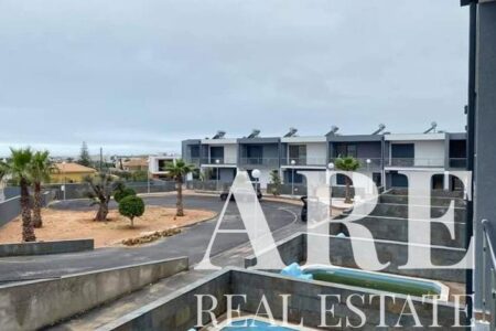 Townhouse for sale in Branqueira, Albufeira