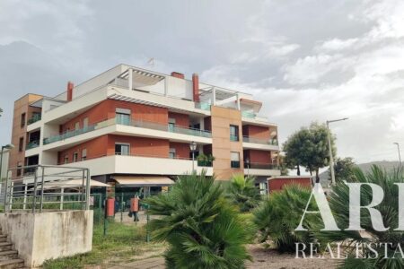 Apartment for sale in Silves, Armação Pêra