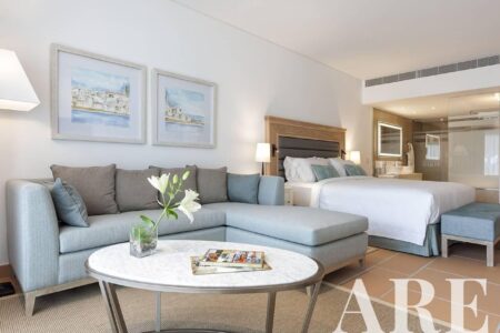 Apartment for sale in Pine Cliffs, Açoteias, Albufeira