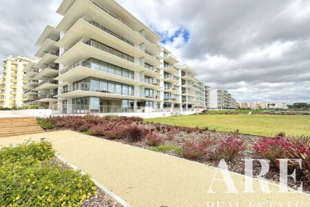 Apartment for sale in Bayline, Armação Pêra Waterfront, Armação Pêra