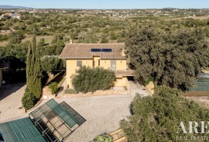 Moradia 4 quartos à venda em Alcantarilha e Pêra, Silves, Algarve &bull; ARE93911