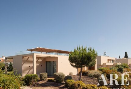 Apartamento 2 quartos à venda em White Shell Beach Villas, Porches, Lagoa, Algarve &bull; ARE71391