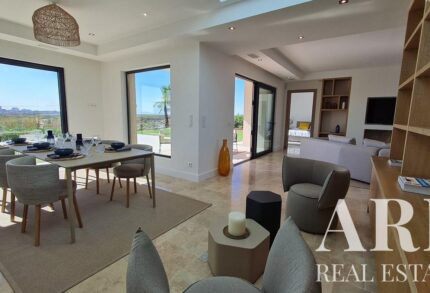 Moradia 4 quartos à venda em Quinta de Faro, Faro