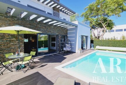 Moradia 3 quartos à venda em Quarteira, Loulé