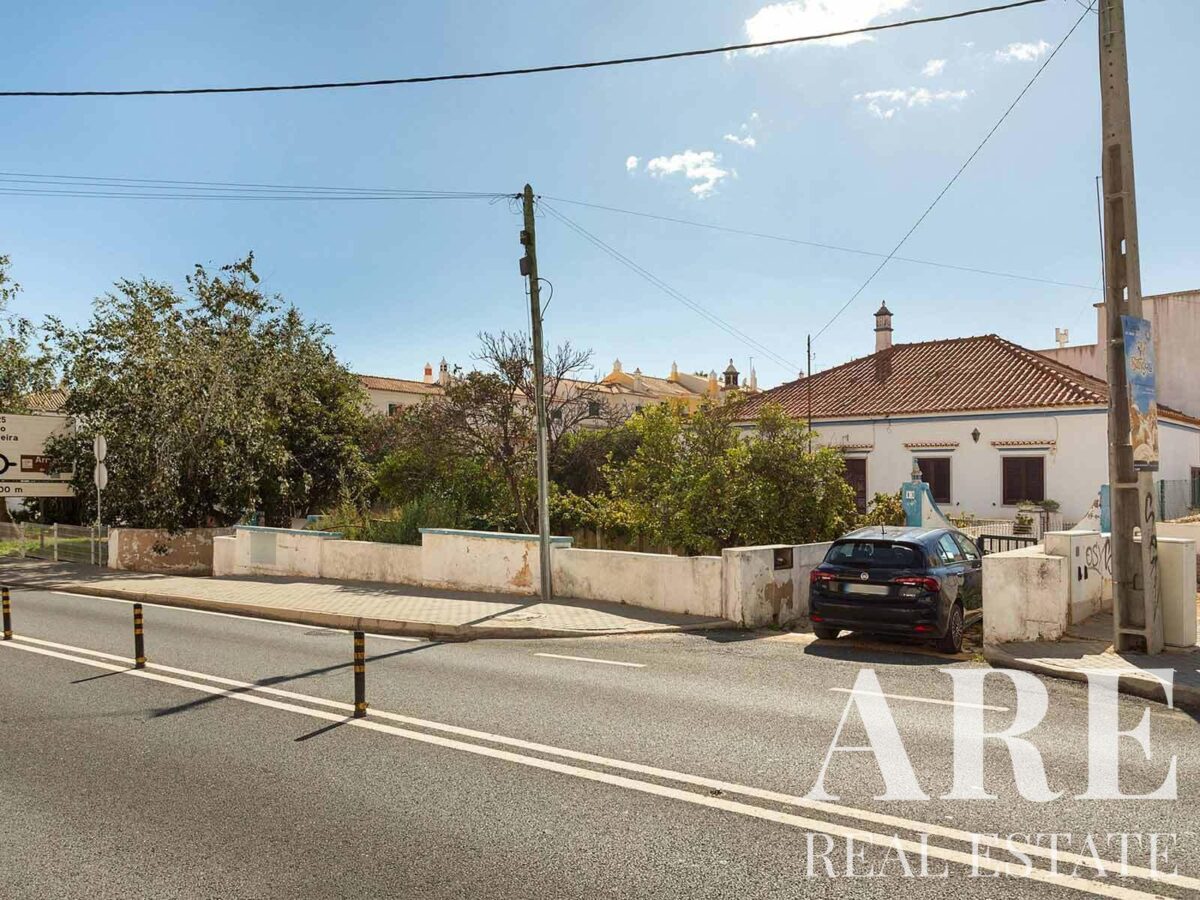 Terreno à venda em Alcantarilha e Pêra, Silves, Algarve &bull; ARE67682