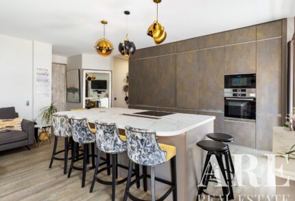 Apartment 2-bedroom for sale in Quarteira, Loulé, Faro