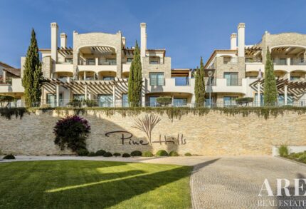 Apartment 2-bedroom for sale in Quarteira, Loulé, Faro