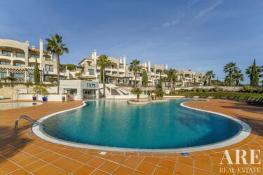 Apartment 2-bedroom for sale in Quarteira, Loulé, Faro