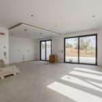 Villa 3-bedroom for sale in Mexilhoeira Grande, Algarve • ARE80858 - gallery image