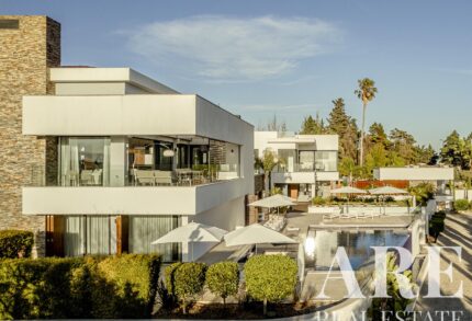 Villa 8-bedroom for sale in Porches, Lagoa, Faro